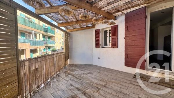 Maison à vendre  4 pièces - 95 m 2   LA GARDE  - 83