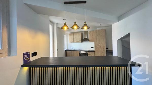 Maison à vendre  4 pièces - 95 m 2   LA GARDE  - 83