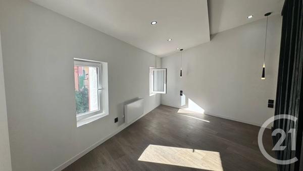 Maison à vendre  4 pièces - 95 m 2   LA GARDE  - 83