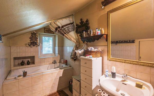 Maison à vendre    5 pièces • 131 m2 Charleville-Mézières