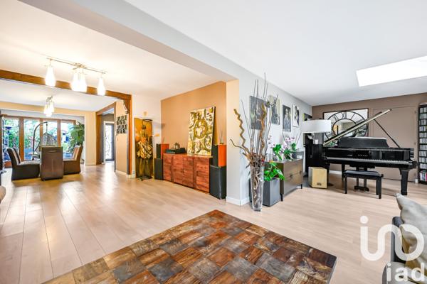 Maison à vendre 11 pièces 240 m² Andilly