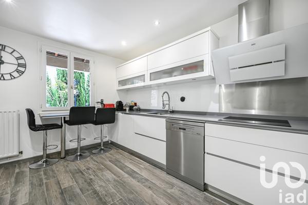 Maison à vendre 11 pièces 240 m² Andilly