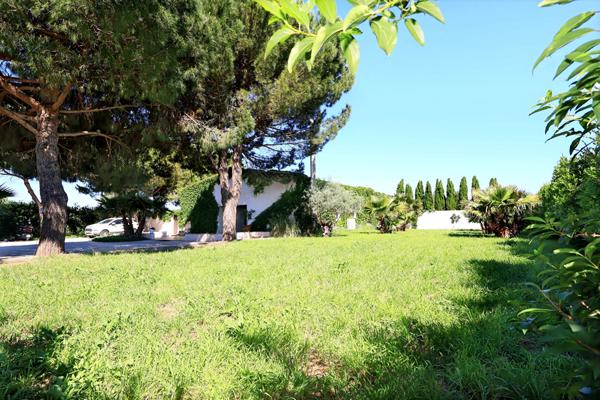 MAUGUIO Ancien corps agricole de 171 m2 avec appartement indépendant