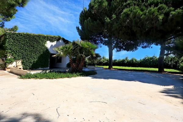 MAUGUIO Ancien corps agricole de 171 m2 avec appartement indépendant