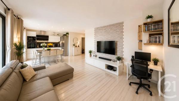 Appartement F4 à vendre  4 pièces - 90,89 m 2   AUBERVILLIERS  - 93