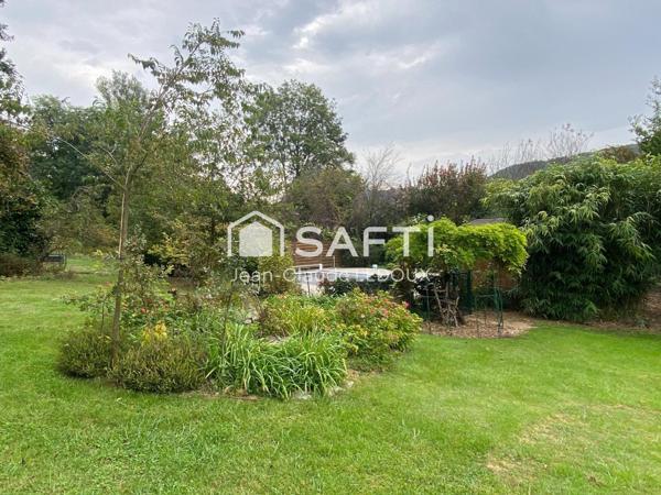 Calme, espace, lumière, proximité de Figeac et future voie verte.