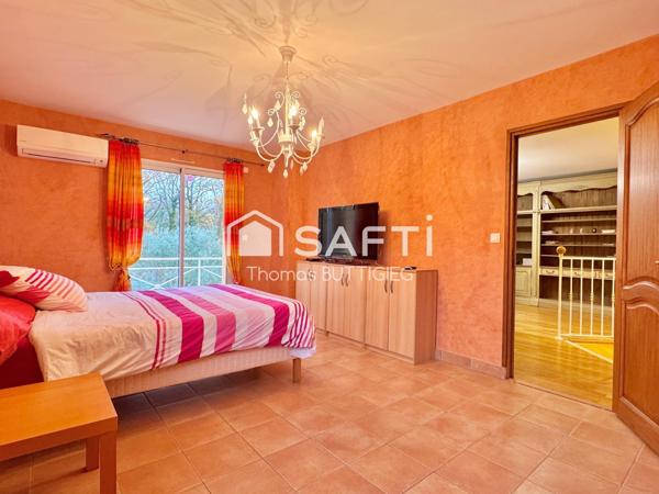 Belle propriété au calme, piscine et logement indépendant.