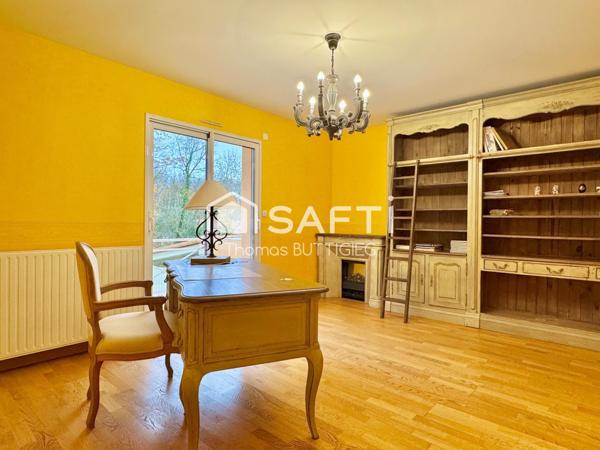 Belle propriété au calme, piscine et logement indépendant.