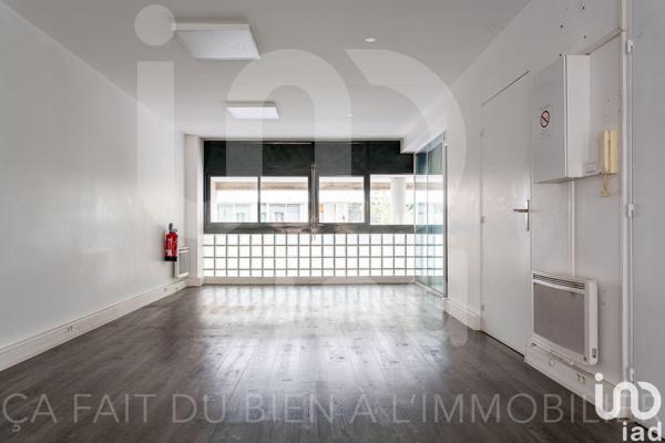 Location bureaux 60 m² Paris 11