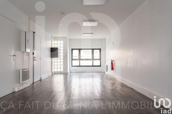 Location bureaux 60 m² Paris 11