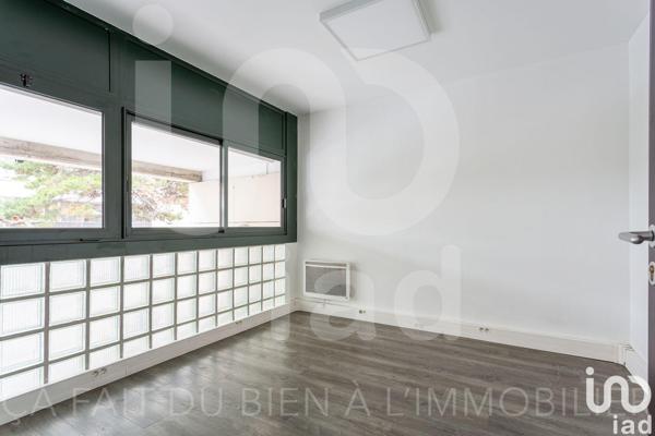 Location bureaux 60 m² Paris 11