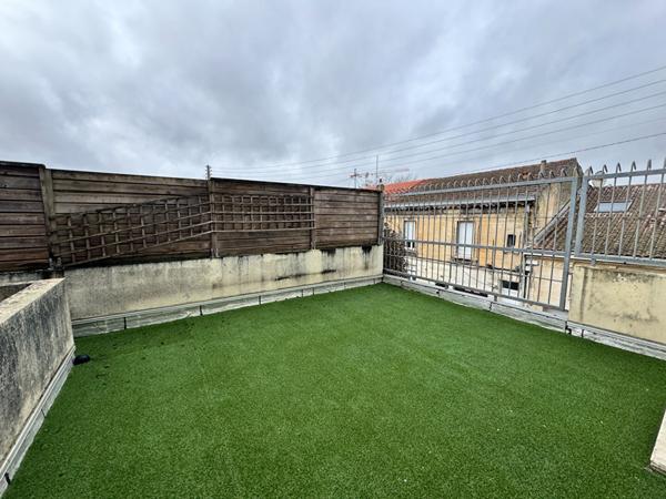 33100 BORDEAUX - Appartement Bordeaux 5 pièces de 146 m2 avec grande terrasse à vendre
