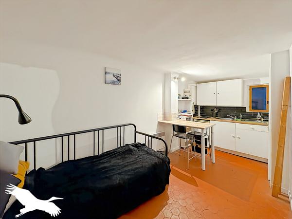 Appartement à vendre 69 000 € Marseille 04 1 pièce 15 m² DPE D