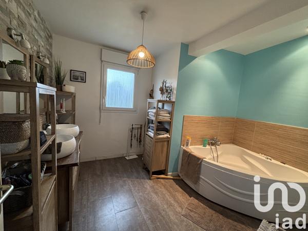 Maison à vendre 6 pièces 156 m² Louannec