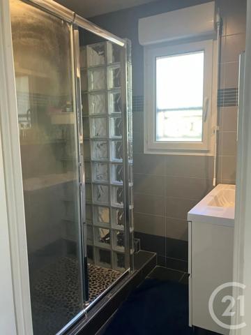 Appartement F3 à vendre  3 pièces - 63,48 m 2   VILLENEUVE LA GARENNE  - 92