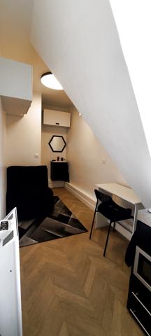 Studette meublée idéale pied-à-terre ou bureau à proximité de la Défense