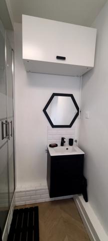Studette meublée idéale pied-à-terre ou bureau à proximité de la Défense