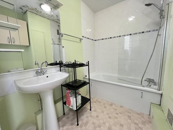 Appartement 35 000 € Bourges 1 pièce 26 m² DPE E