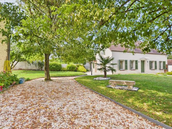 Maison à AIX-VILLEMAUR-PALIS, 10160 - 5 pièces 130m²