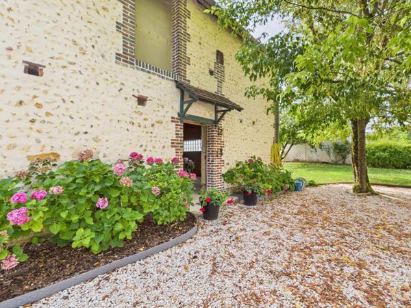 Maison à AIX-VILLEMAUR-PALIS, 10160 - 5 pièces 130m²