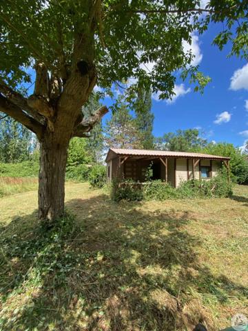 Chalets En Zone De Loisirs
