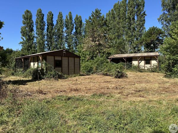 Chalets En Zone De Loisirs