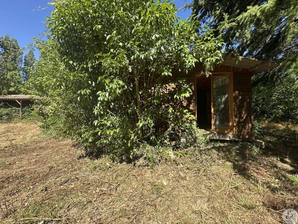 Chalets En Zone De Loisirs