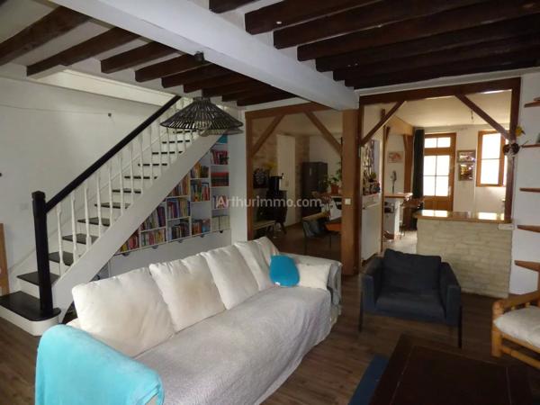 Vente                                                      Maison de village
                        
                     5 pièces                      101 m2                     à L'Isle-sur-Serein