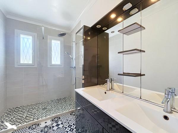 Maison 192 240 € Bléré 5 p 95 m² DPE E
