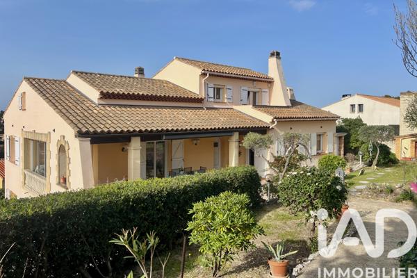 Maison à vendre 9 pièces 220 m² Carnoux-en-Provence