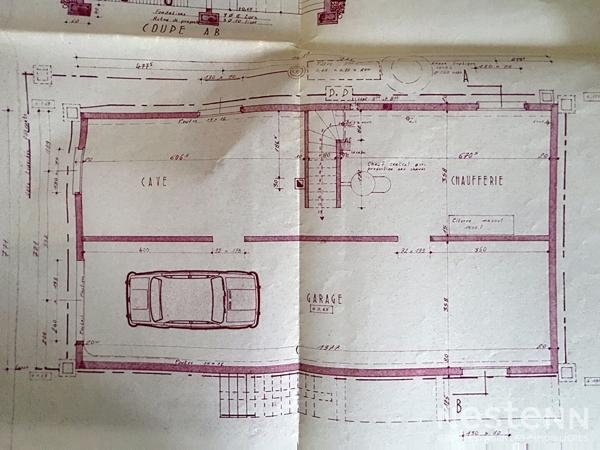 Maison composée de 4 chambres, sous-sol et jardin de plus de 900 m²