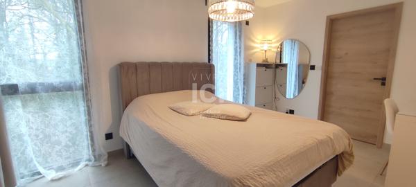 NOUVEAU! Exclusivité Amanda. Entre nature et modernité, une propriété contemporaine rare de 160 m² au coeur d'un environnement privilégié.