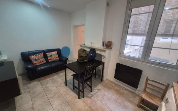 Appartement à vendre    1 pièce • 22,46 m2 Avignon