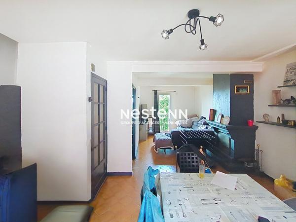 Maison Argelès-sur-Mer proche commodités : pièce de vie lumineuse, 3 chambres, garage et extérieur