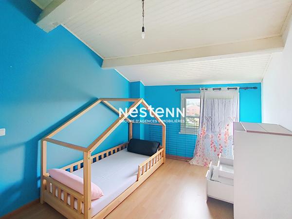 Maison Argelès-sur-Mer proche commodités : pièce de vie lumineuse, 3 chambres, garage et extérieur