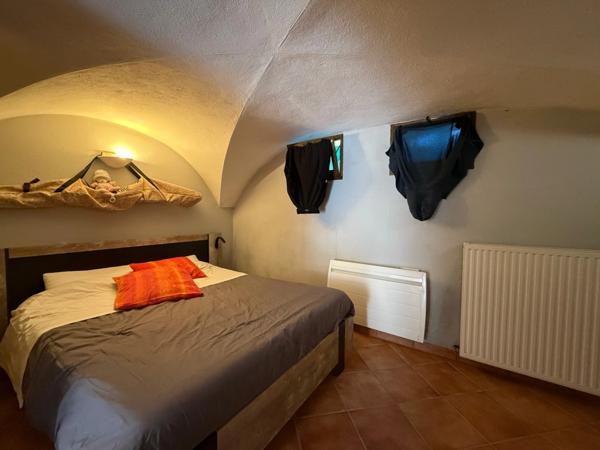 Appartement à vendre 2 pièces AGNIERES EN DEVOLUY (05) cave, terrasse et parking