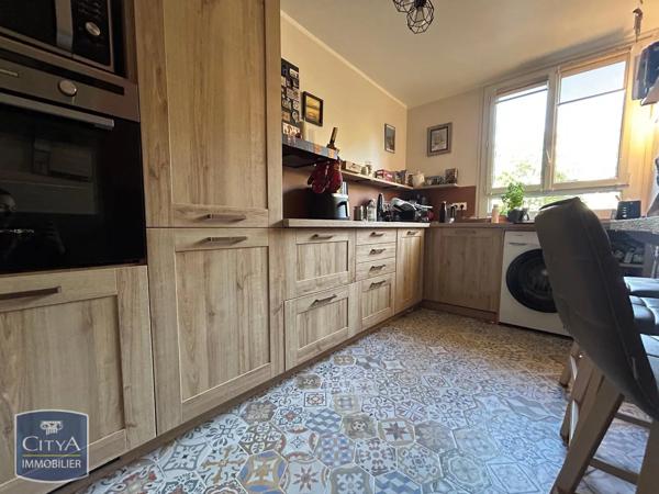 Appartement à louer 4 pièces 80.74m² Rambouillet (78120)