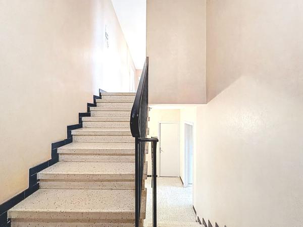 Maison 8 pièces - 145 m² Exclusivité efficity