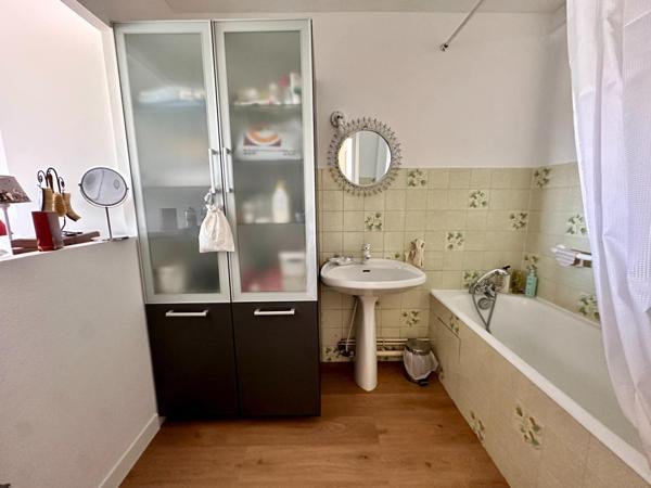 BORDEAUX CAUDERAN Eglise : T3 Coup de coeur ! T3 rénové, 2 ch, garage, cave, balcon