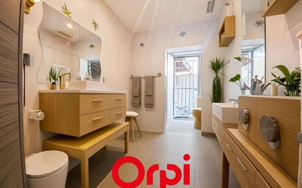 Appartement à vendre    4 pièces • 137 m2 Bandol