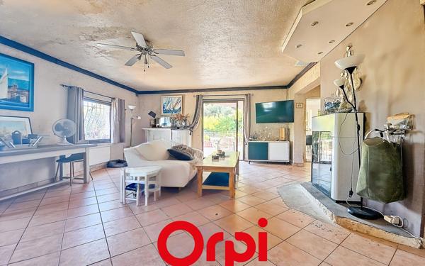 Appartement à vendre    4 pièces • 137 m2 Bandol