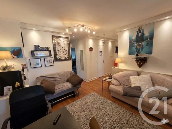 Appartement F4 à vendre  4 pièces - 70,48 m 2   MONTROUGE  - 92