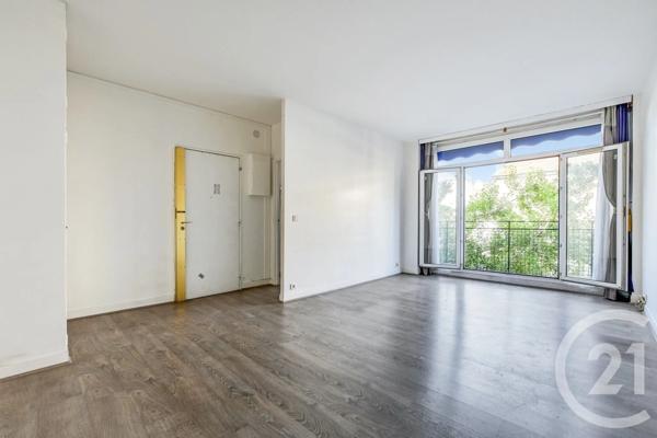 Appartement F4 à vendre  4 pièces - 70,48 m 2   MONTROUGE  - 92
