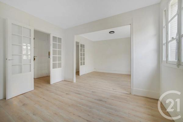 Appartement F4 à vendre  4 pièces - 70,48 m 2   MONTROUGE  - 92