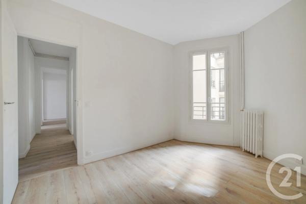 Appartement F4 à vendre  4 pièces - 70,48 m 2   MONTROUGE  - 92