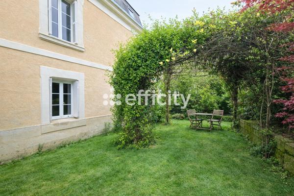 Maison
         8 pièces
        - 208 m² 239 000 € *