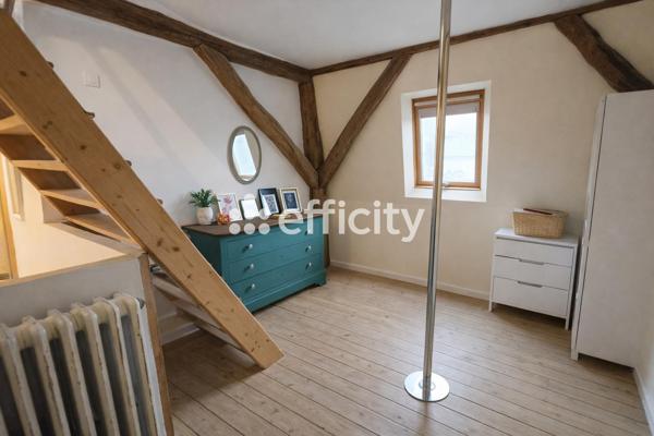 Maison
         8 pièces
        - 208 m² 239 000 € *