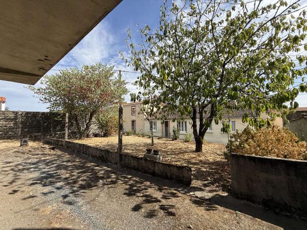MONTAIGU-VENDEE / Vente Maison 5 Pièces 80 m²