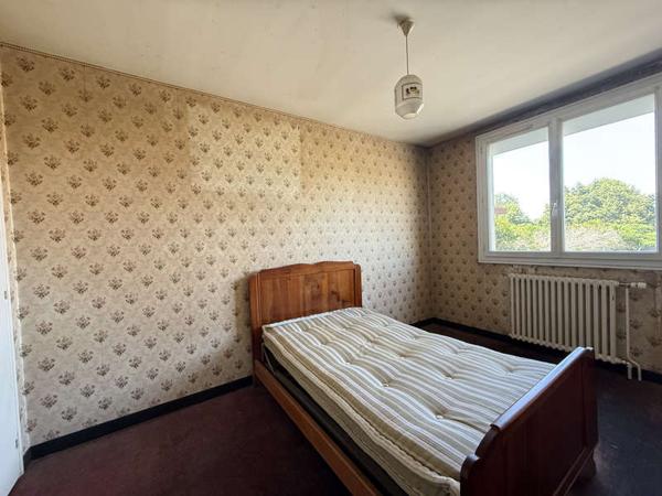 MONTAIGU-VENDEE / Vente Maison 5 Pièces 80 m²