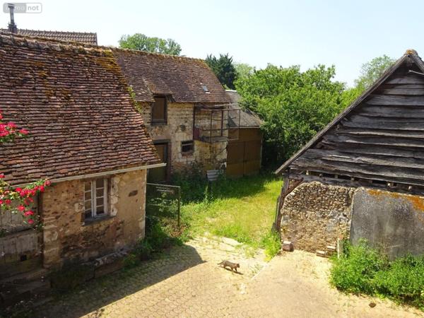 Maison à restaurer à vendre à Thiron Gardais dans l'Eure-et-Loir (28480), ref : THI 906